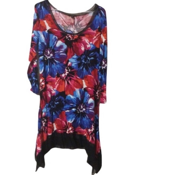Cupio Tops - Cupio Colorful Floral Print Tunic Top Size Large